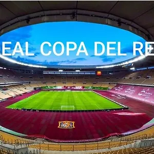 https://centro-sierpes-3-wifi-parking.es-andalucia.com